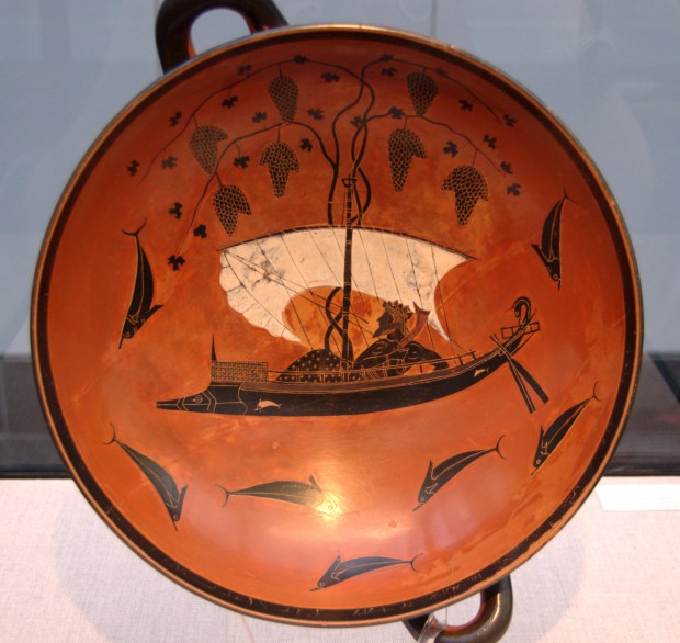 エクセキアス作画《酒神ディオニュソスの航海》（前530年頃）、黒像式キュリクス、ミュンヘン、国立古代美術陳列館蔵